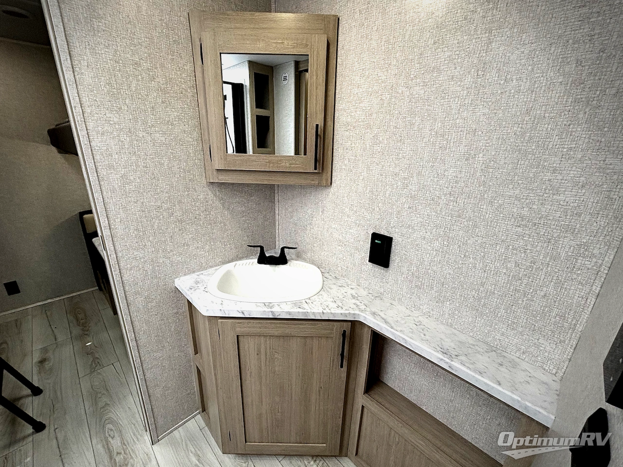 2026 East To West Della Terra 250QB Photo 11