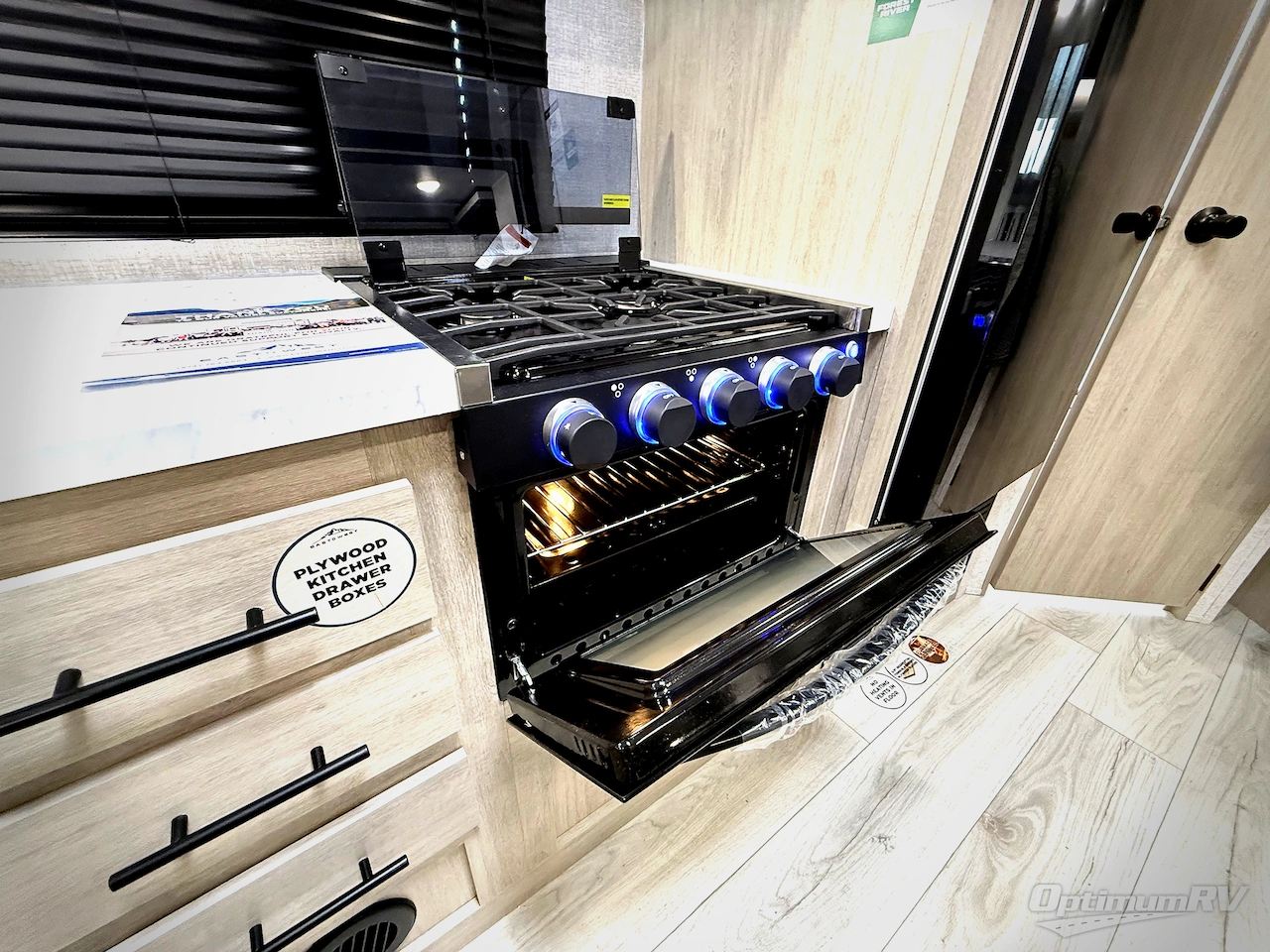 2026 East To West Della Terra 275BH Photo 16