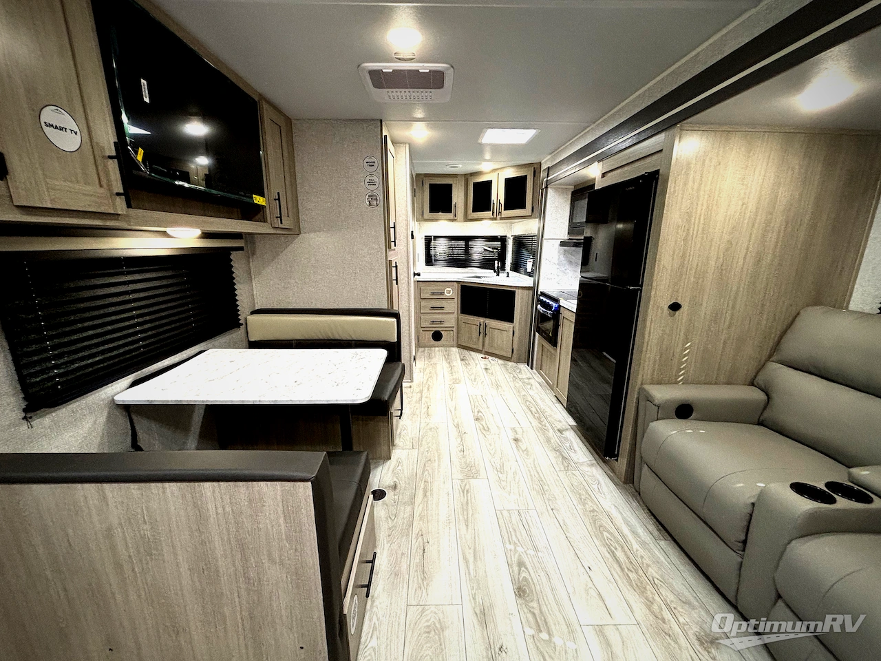 2026 East To West Della Terra 221ML Photo 3