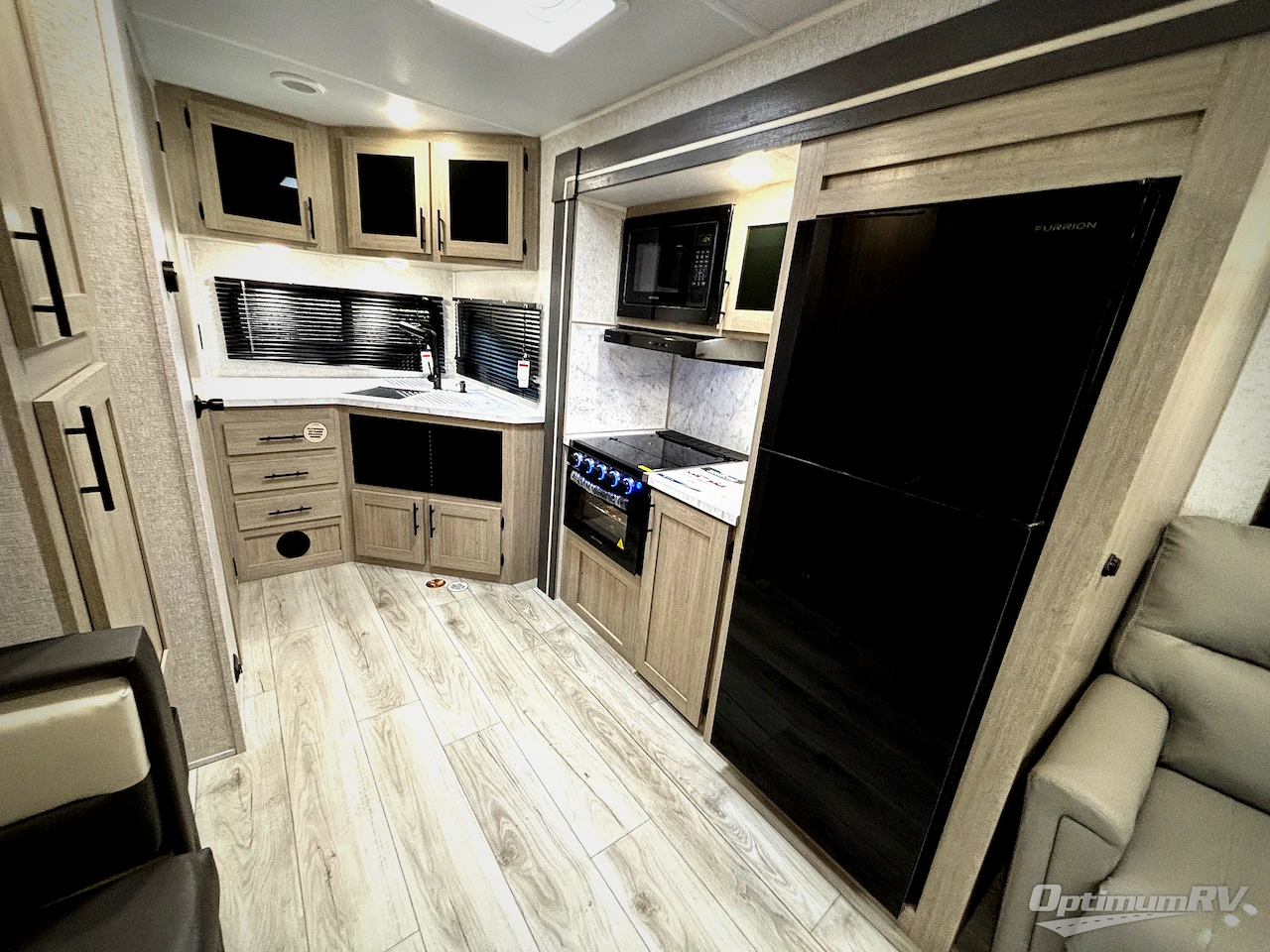 2026 East To West Della Terra 221ML Photo 5