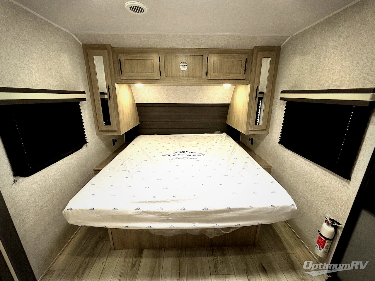 2026 East To West Della Terra 221ML Photo 6