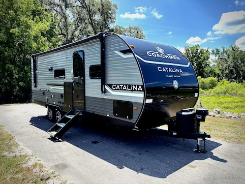Used 2025 Coachmen Catalina Legacy Edition 243RBS Featured Photo