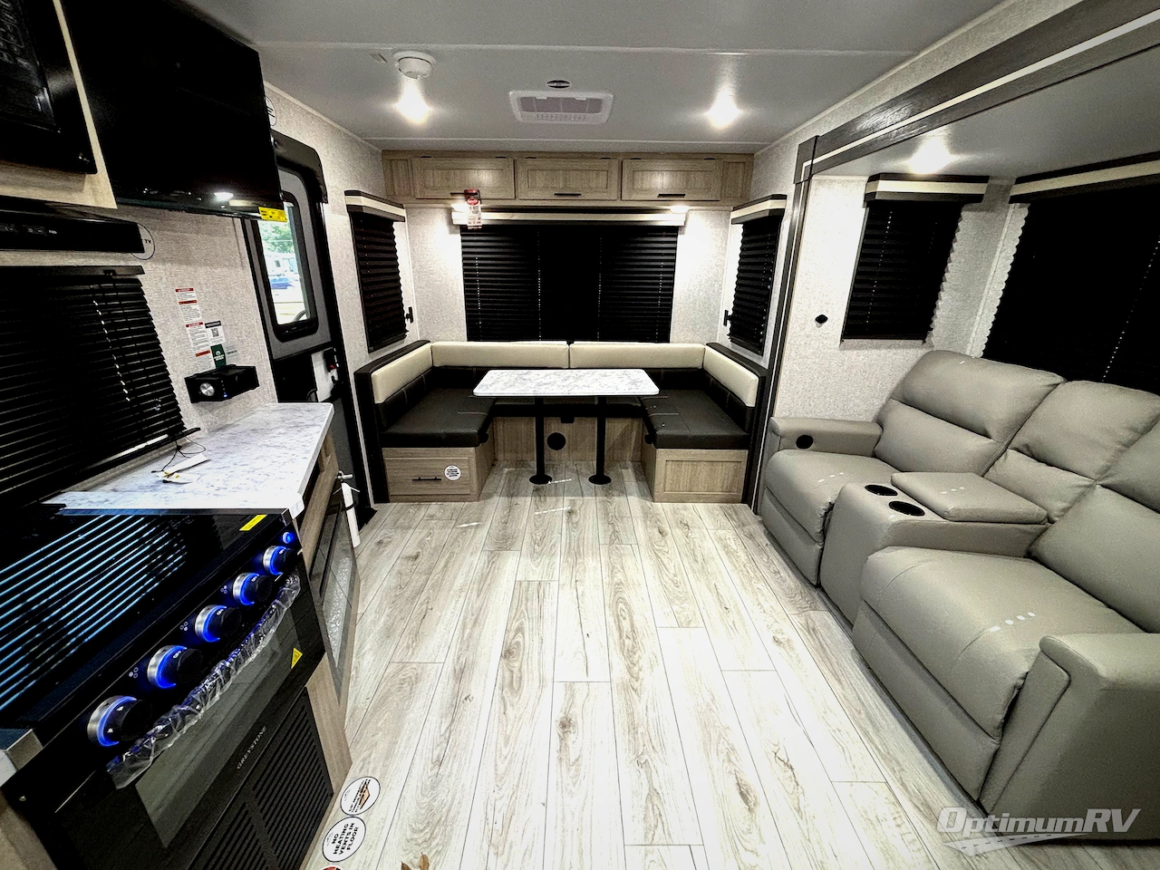 2026 East To West Della Terra 251RD Photo 4