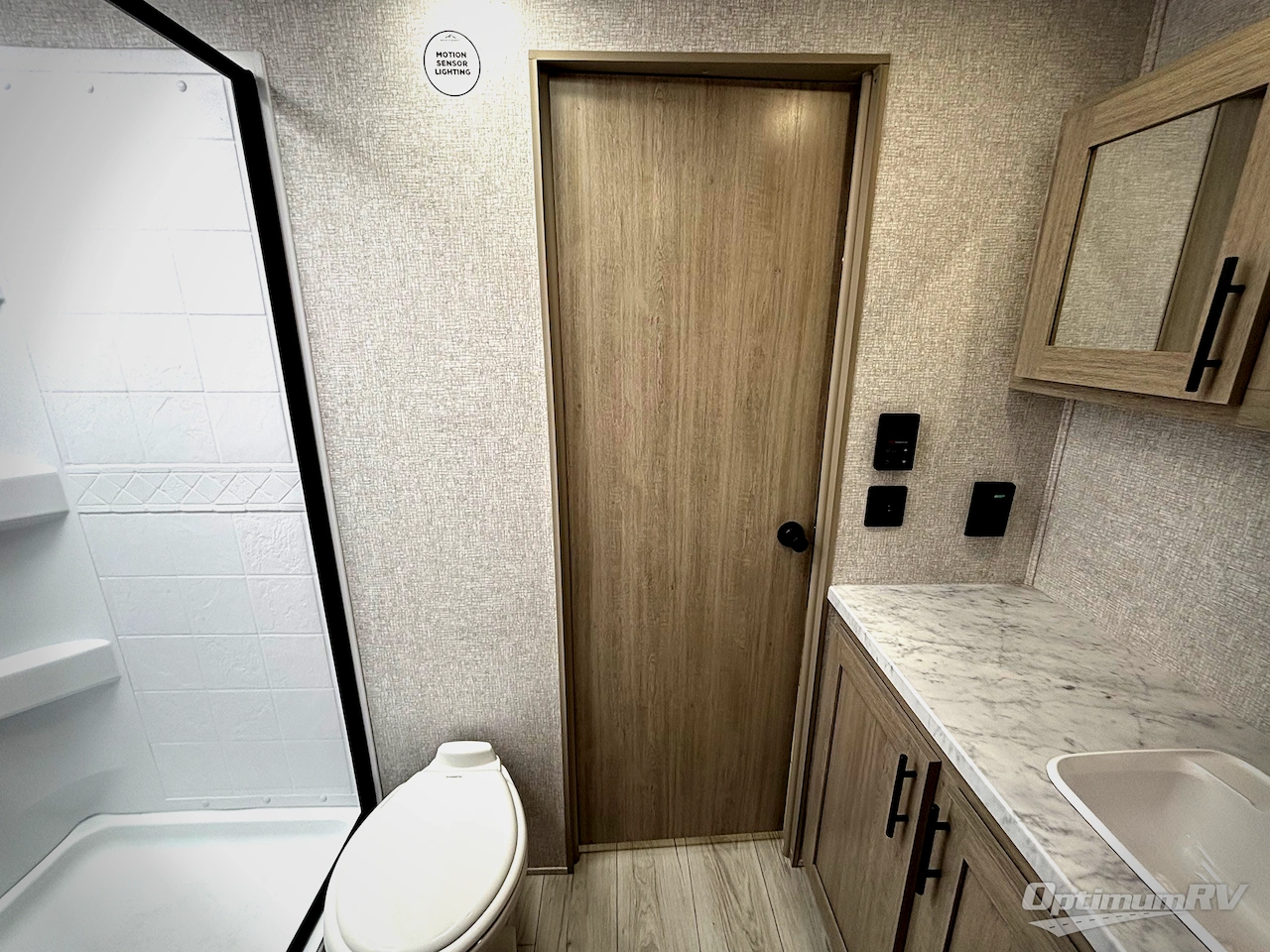 2026 East To West Della Terra 251RD Photo 8