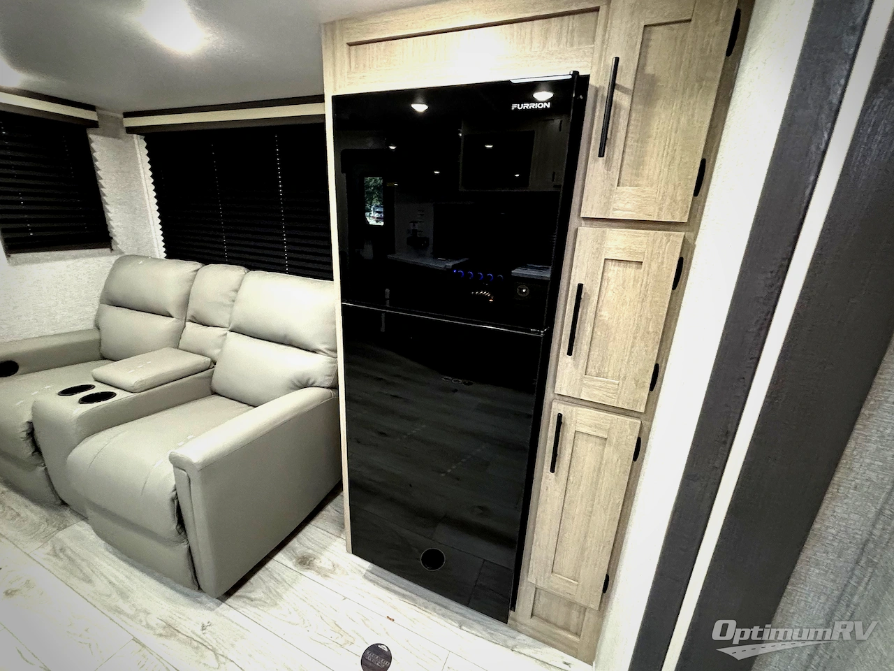 2026 East To West Della Terra 251RD Photo 13