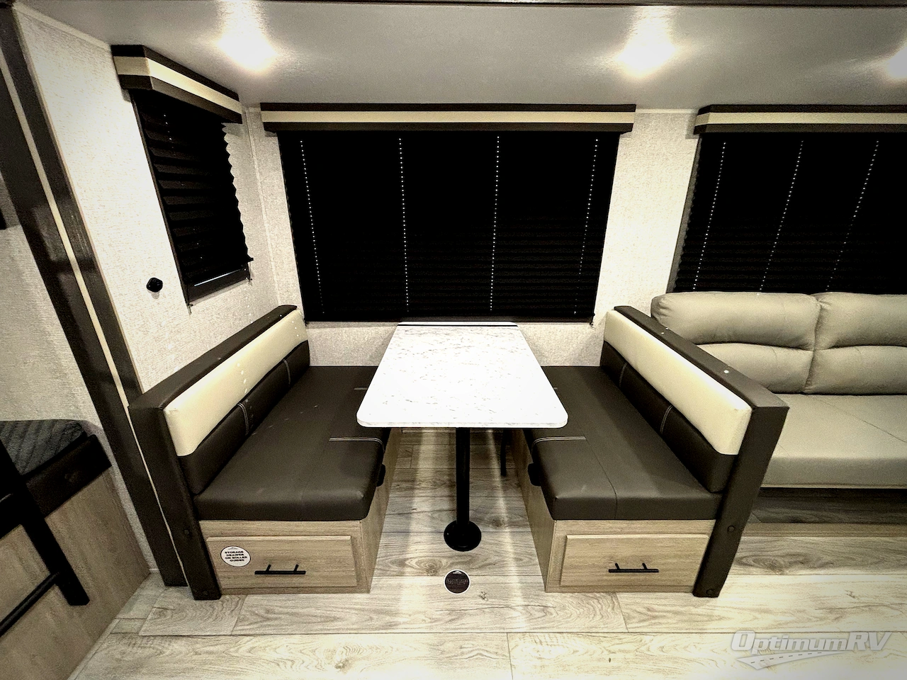 2026 East To West Della Terra 275BH Photo 12