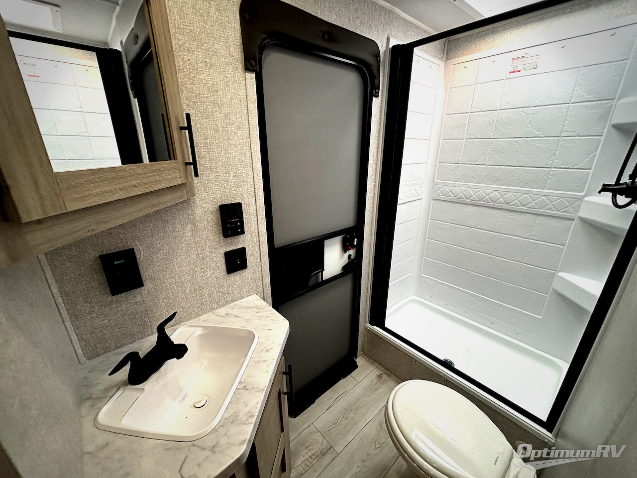 2026 East To West Della Terra 275BH Photo 16