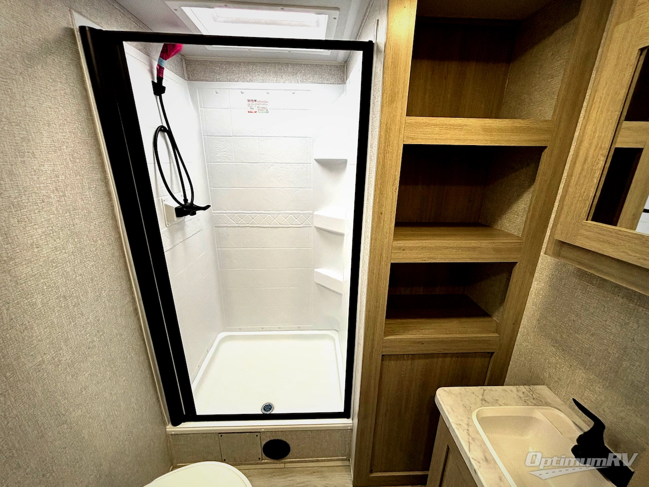 2026 East To West Della Terra 272RL Photo 9