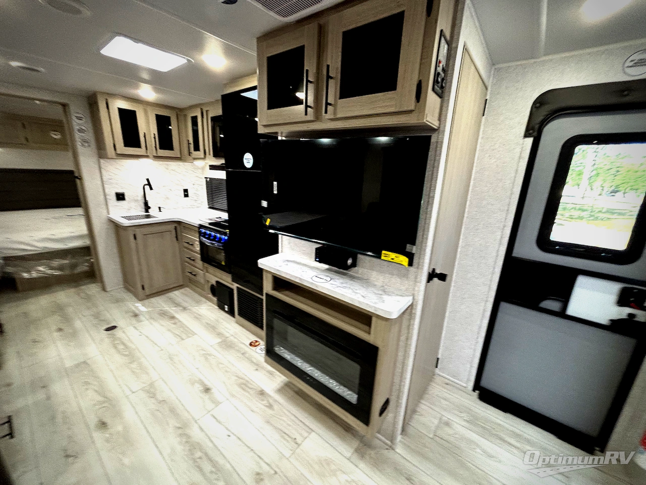 2026 East To West Della Terra 261RB Photo 11