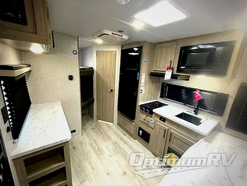 New 2026 East To West Della Terra LE 170BHXLE Featured Photo