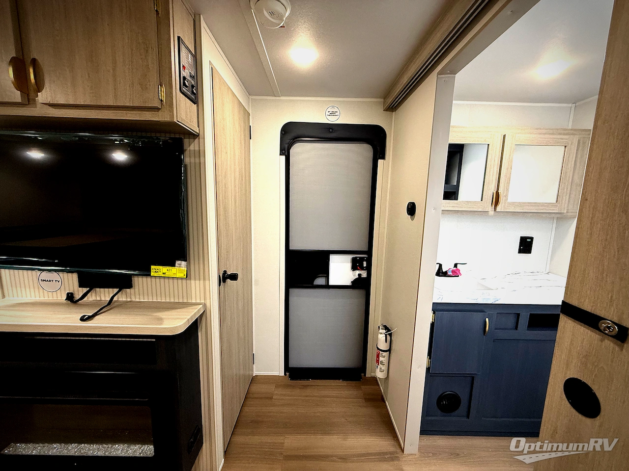 2026 East To West Acclaim 2600RB Photo 6