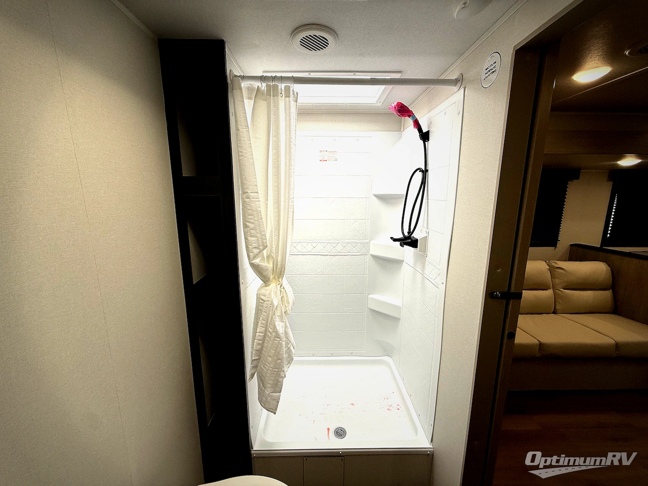 2026 East To West Acclaim 2600RB Photo 10