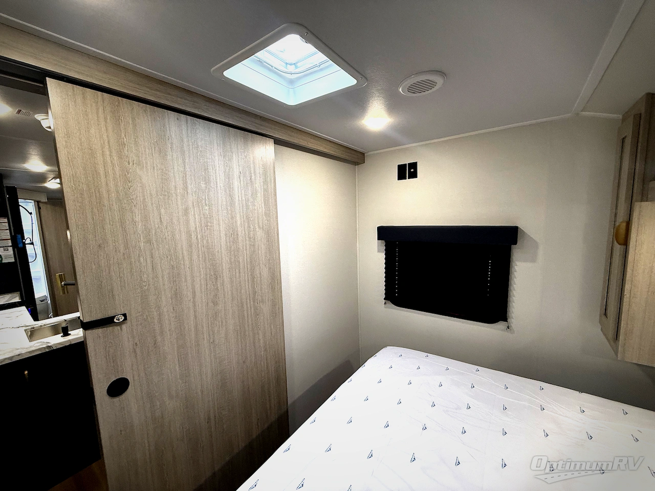 2026 East To West Acclaim 2700BH Photo 23