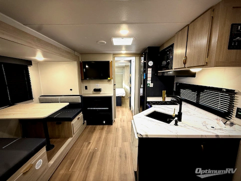 New 2026 East To West Acclaim 2550DS Featured Photo