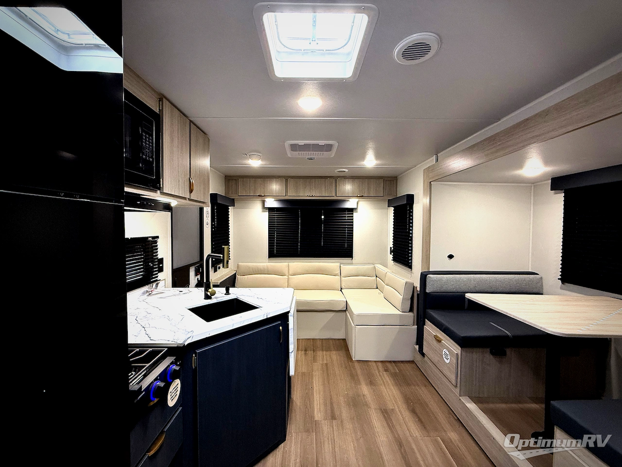 2026 East To West Acclaim 2550DS Photo 5