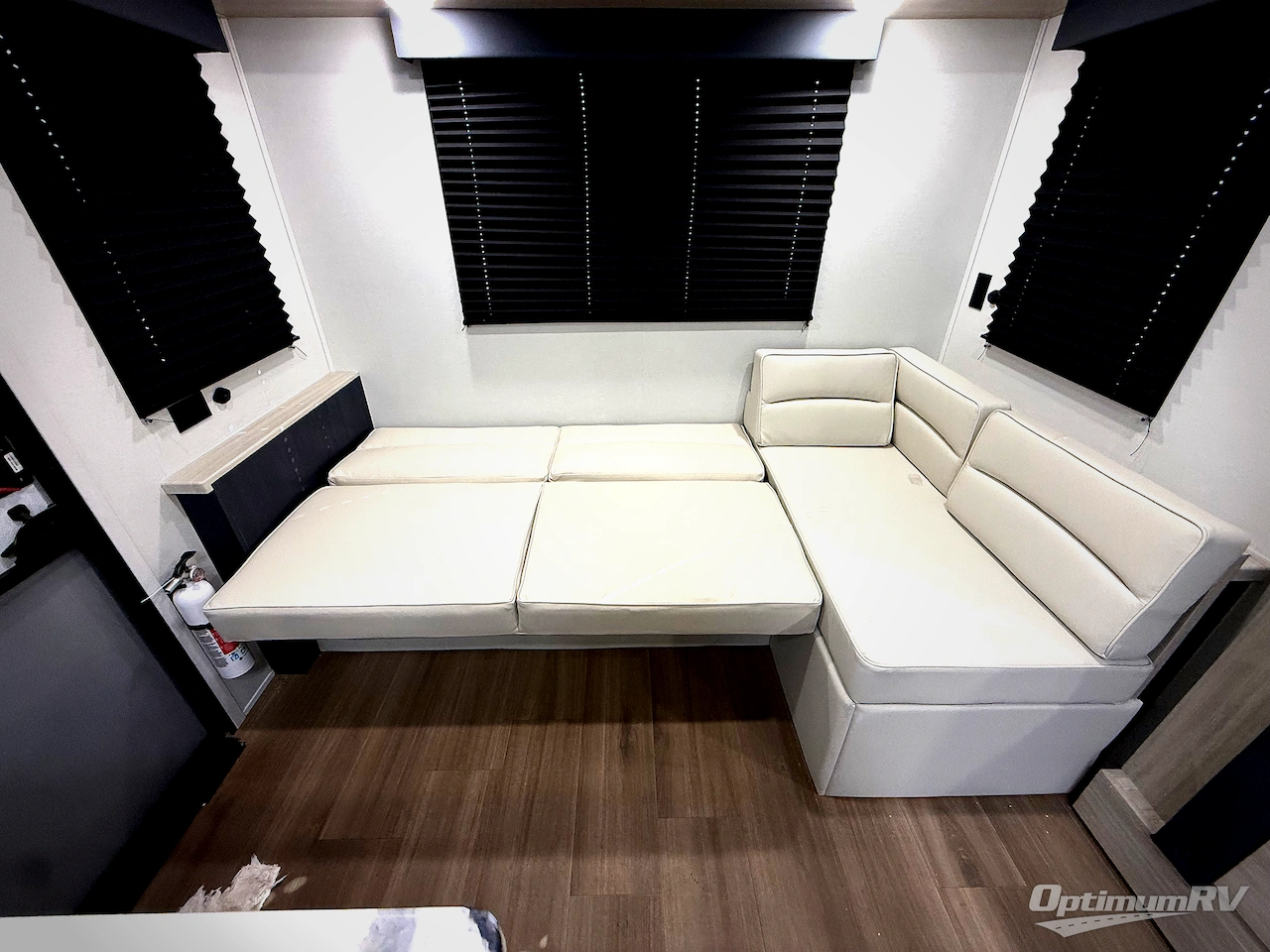 2026 East To West Acclaim 2550DS Photo 7