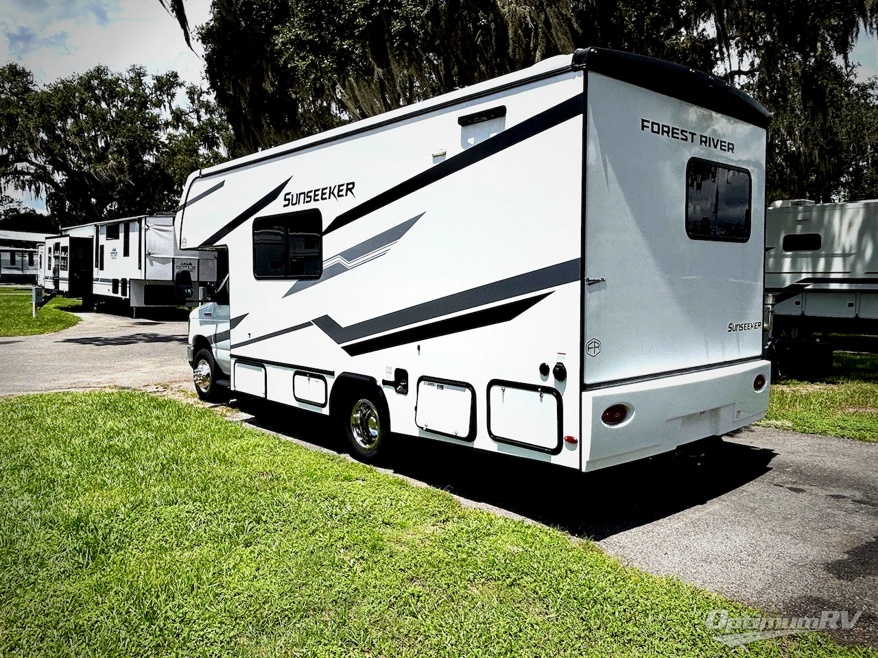 2026 Forest River Sunseeker LE 2350ALEF Photo 3