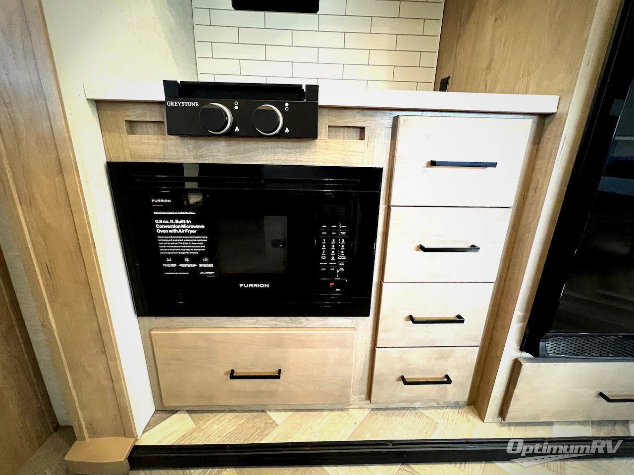 2024 Ember E-Series 22MLQ Photo 10