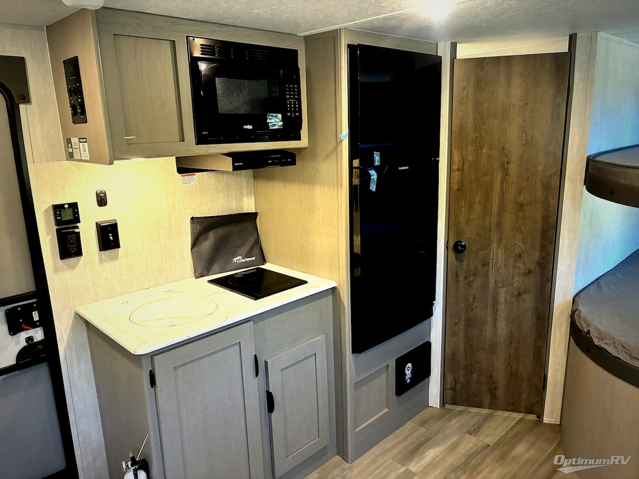 2025 Forest River Viking 4K Series 18DBS Photo 6