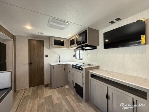 2025 Viking Viking 6K Series 262BHS RV Photo 2