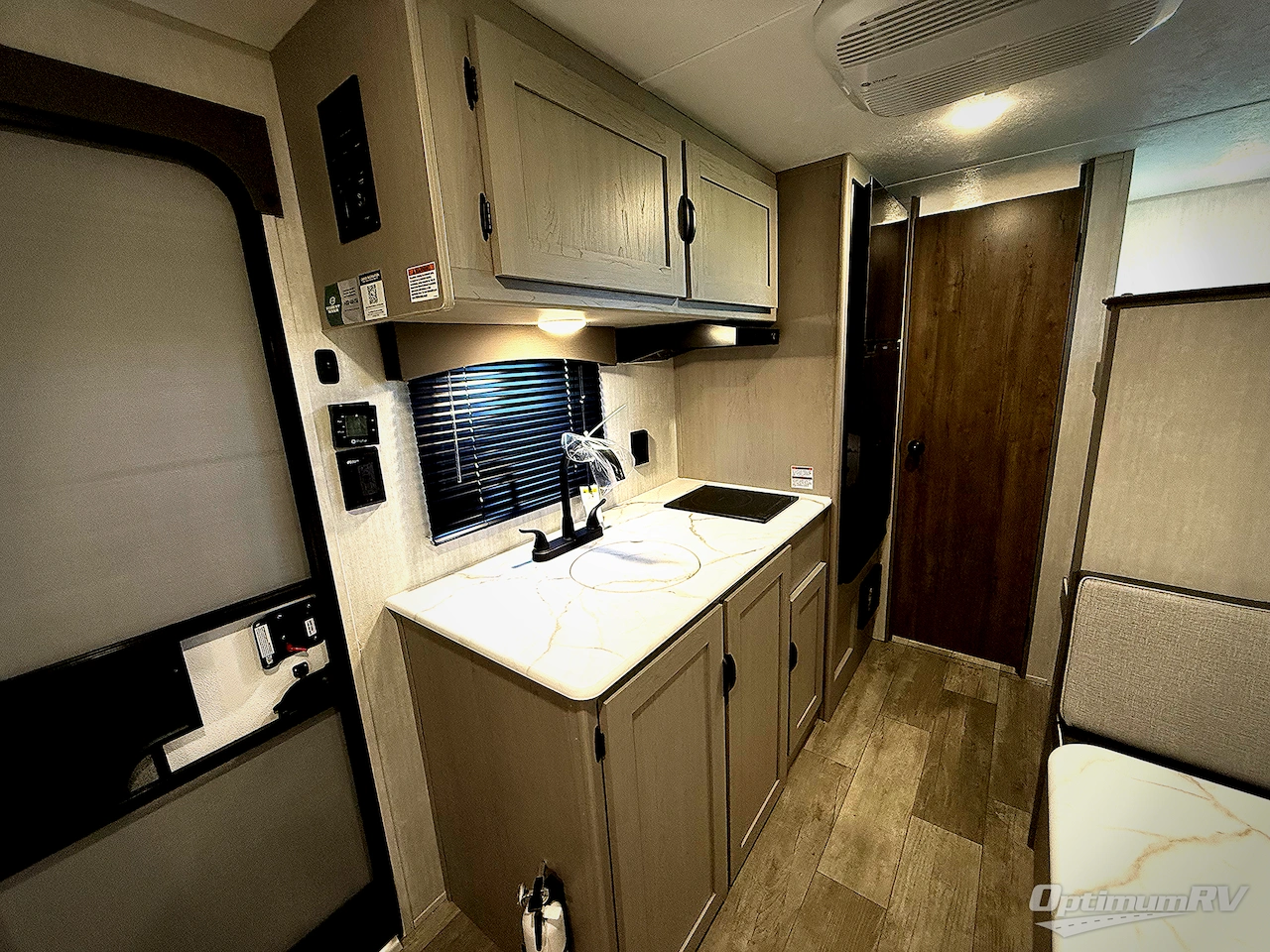 2025 Forest River Viking 3K Series 17SBH Photo 8