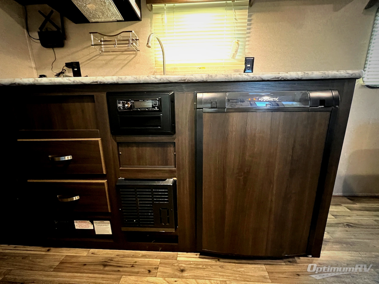 2020 Keystone Springdale Mini 1700FQ Photo 11