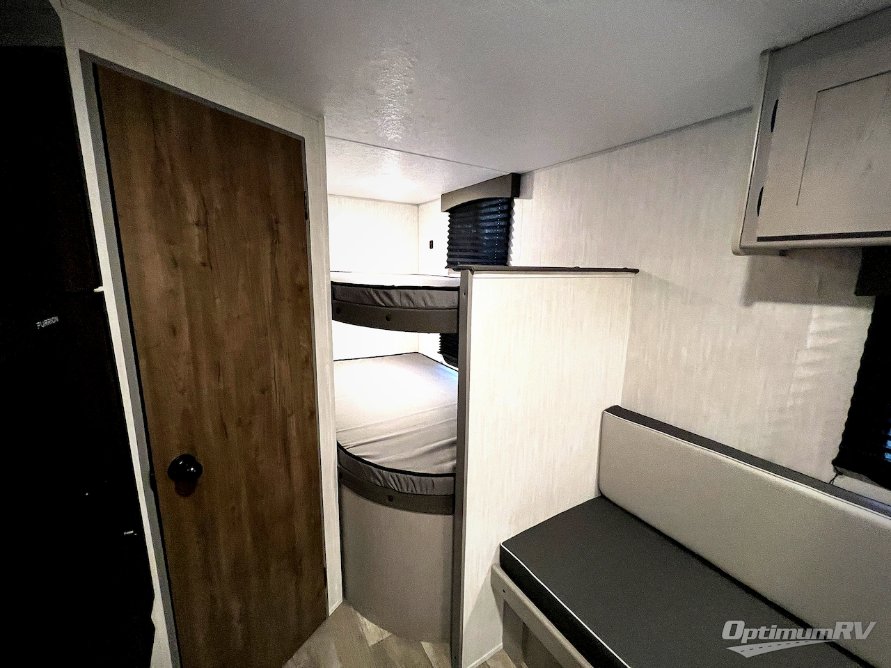 2025 Forest River Viking 4K Series 18BH Photo 10