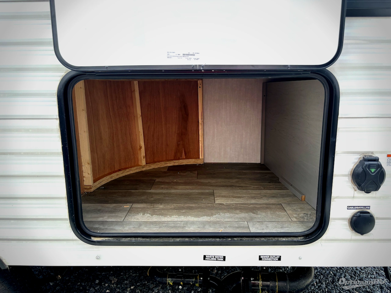 2025 Forest River Viking 4K Series 18BH Photo 5