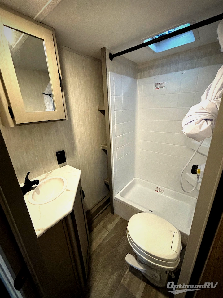 2025 Forest River Viking 4K Series 18BH Photo 14
