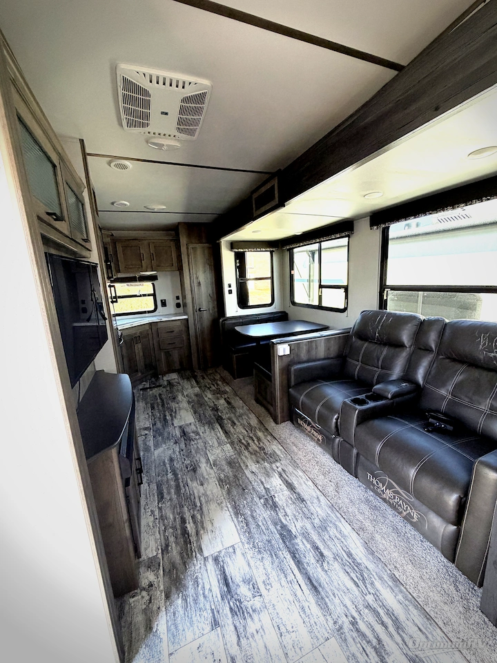 2020 Keystone Sprinter Campfire Edition 27FWML Photo 1