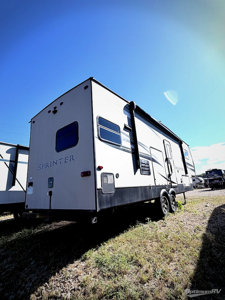 2020 Keystone Sprinter Campfire Edition 27FWML Photo 9