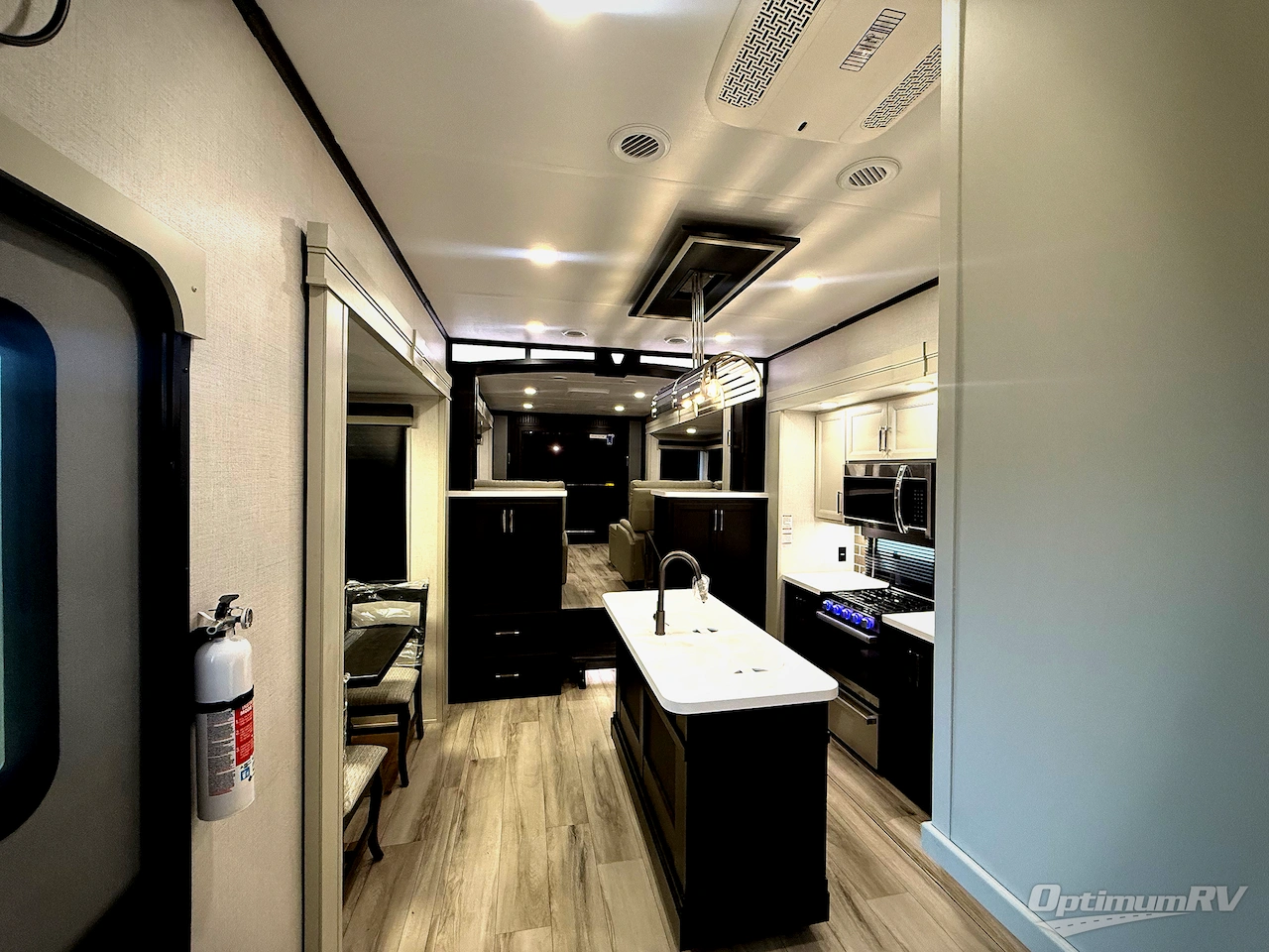 2026 Keystone Alpine Avalanche Edition 381DL Photo 5