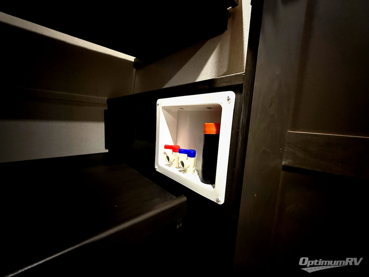 2026 Keystone Alpine Avalanche Edition 381DL Photo 13