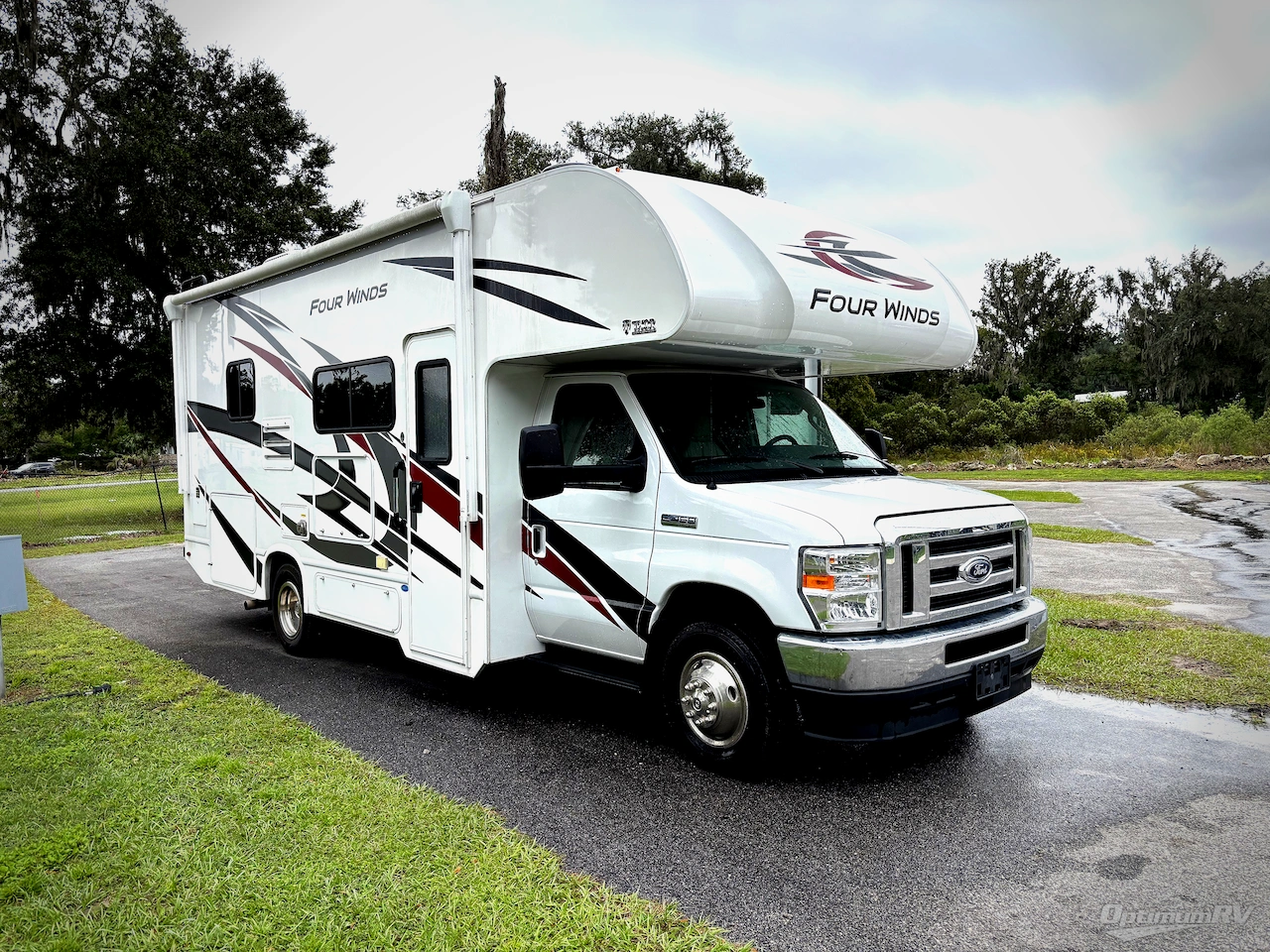 2023 Thor Four Winds 25M Photo 1