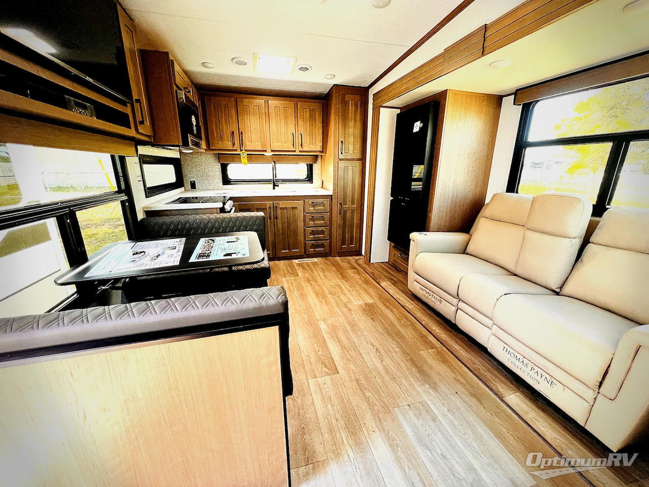 2025 KZ Durango Half-Ton 232MLD Photo 4