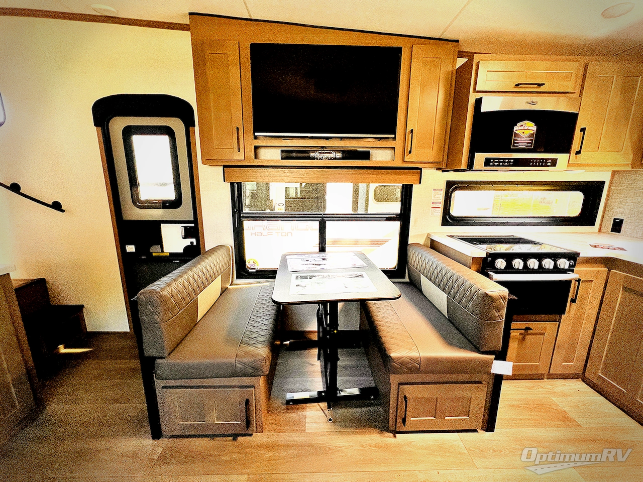 2025 KZ Durango Half-Ton 232MLD Photo 7