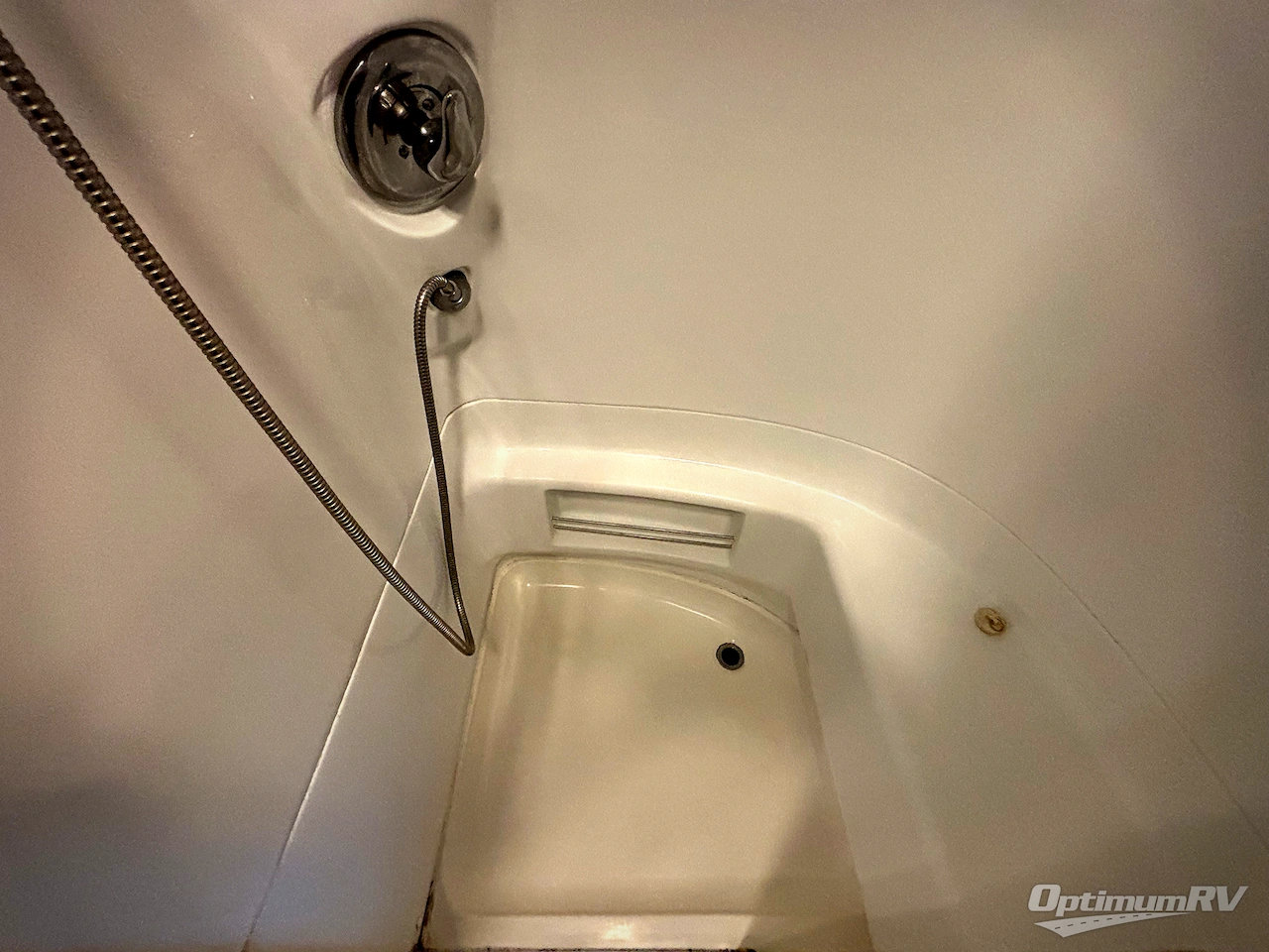 2021 Airstream Bambi 22FB Photo 16