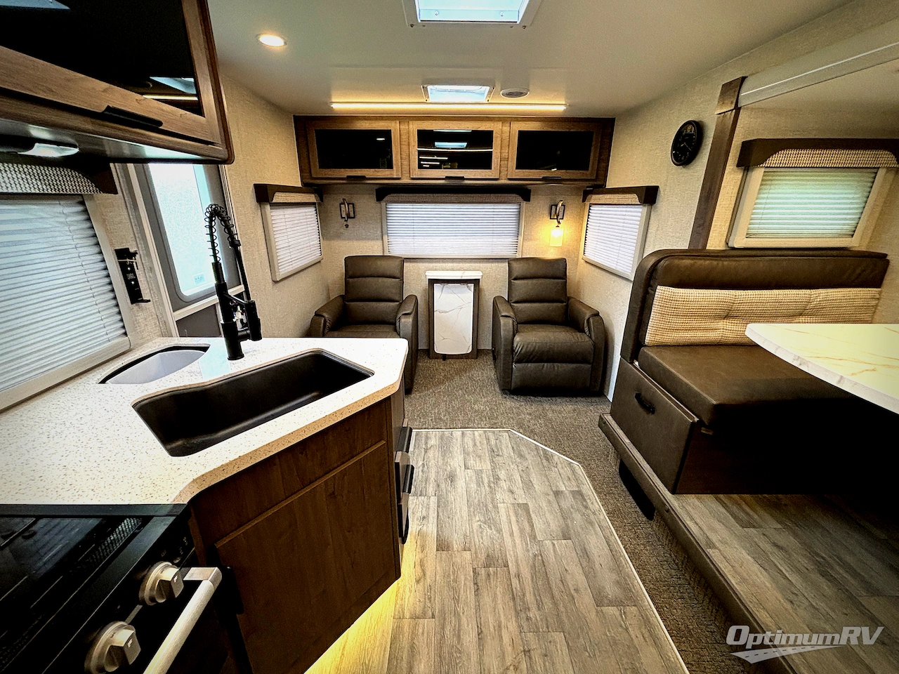 2026 Lance Lance Travel Trailers 2565 Photo 4