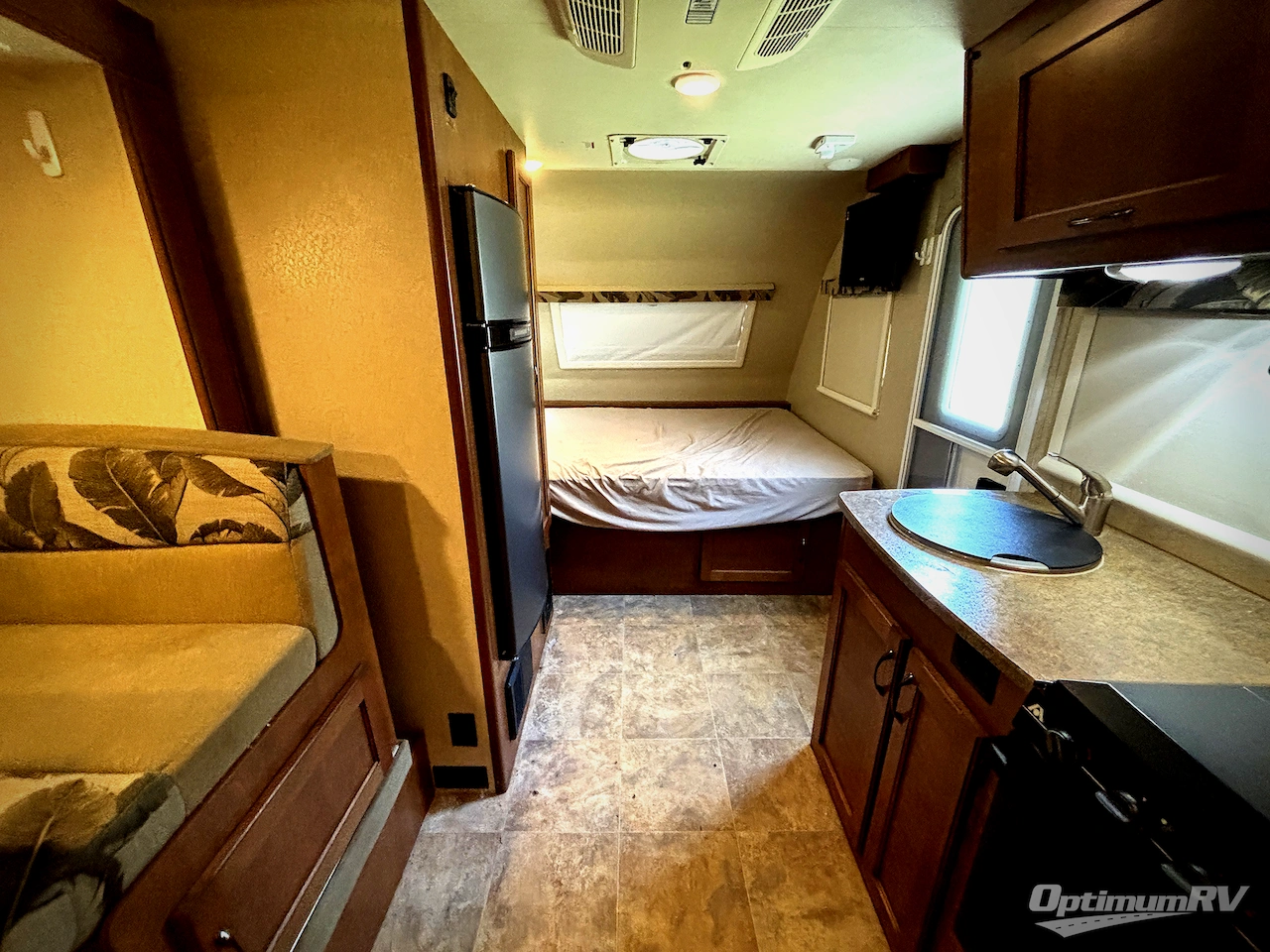 2016 Lance Lance Travel Trailers 1575 Photo 5