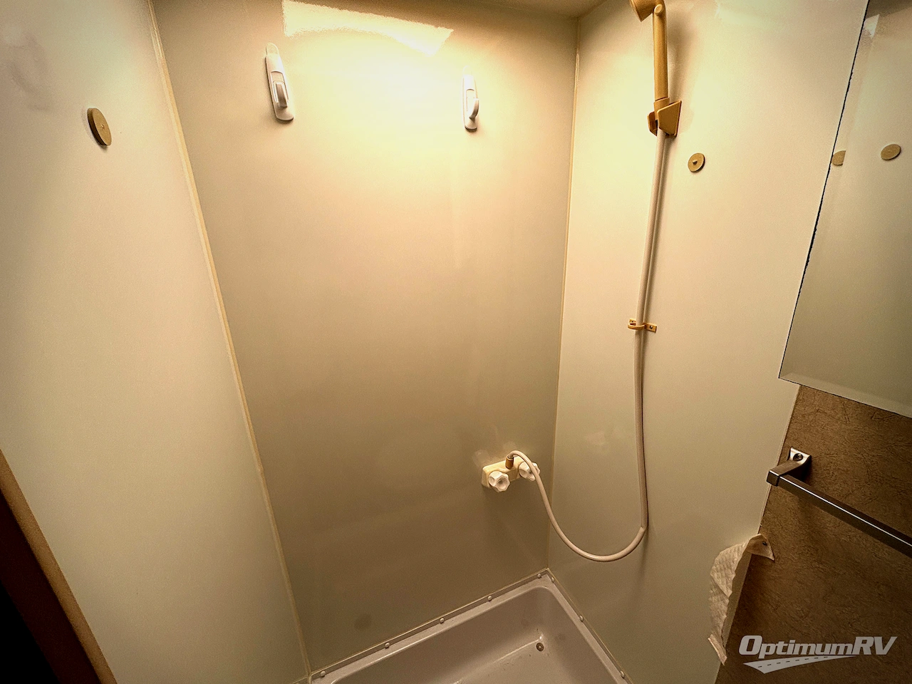 2016 Lance Lance Travel Trailers 1575 Photo 13