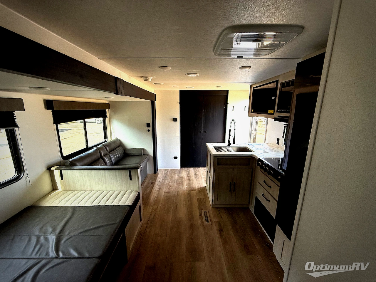 2026 Palomino Puma Camping Edition 305BHCE Photo 5