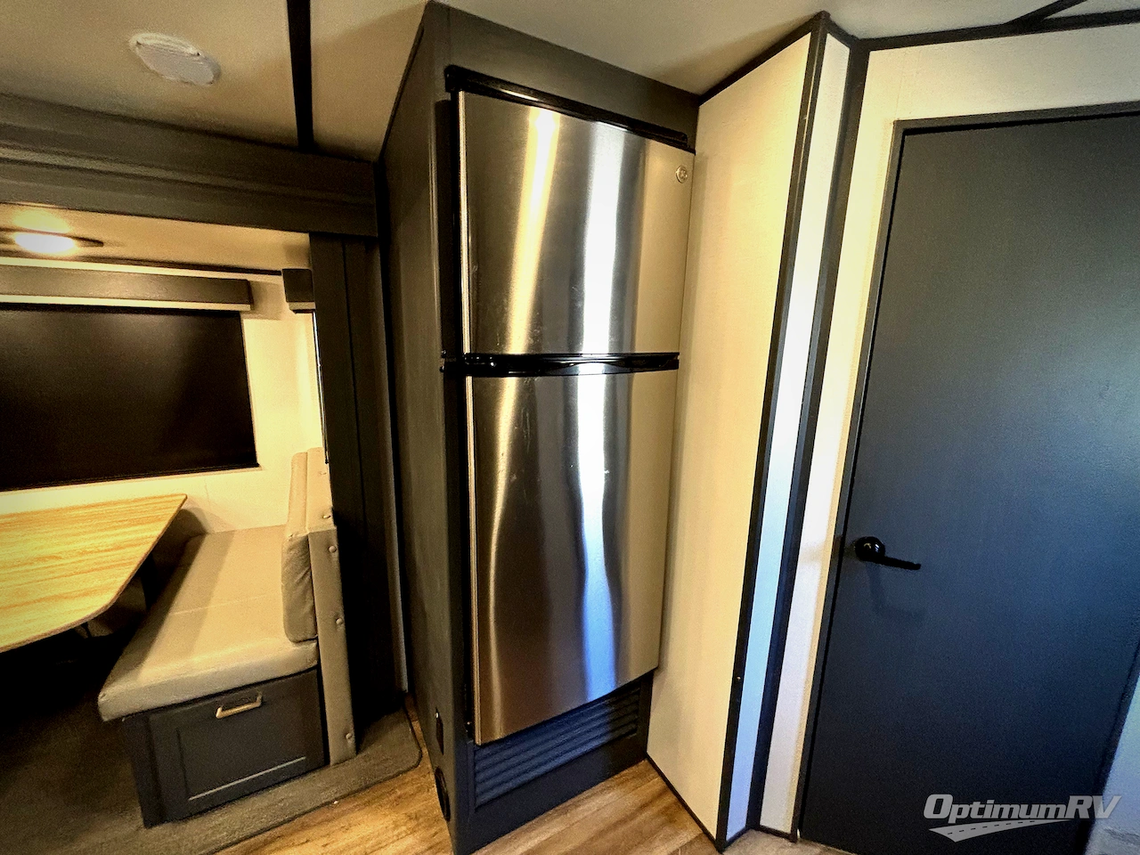 2024 Keystone Premier Ultra Lite 30RIPR Photo 11