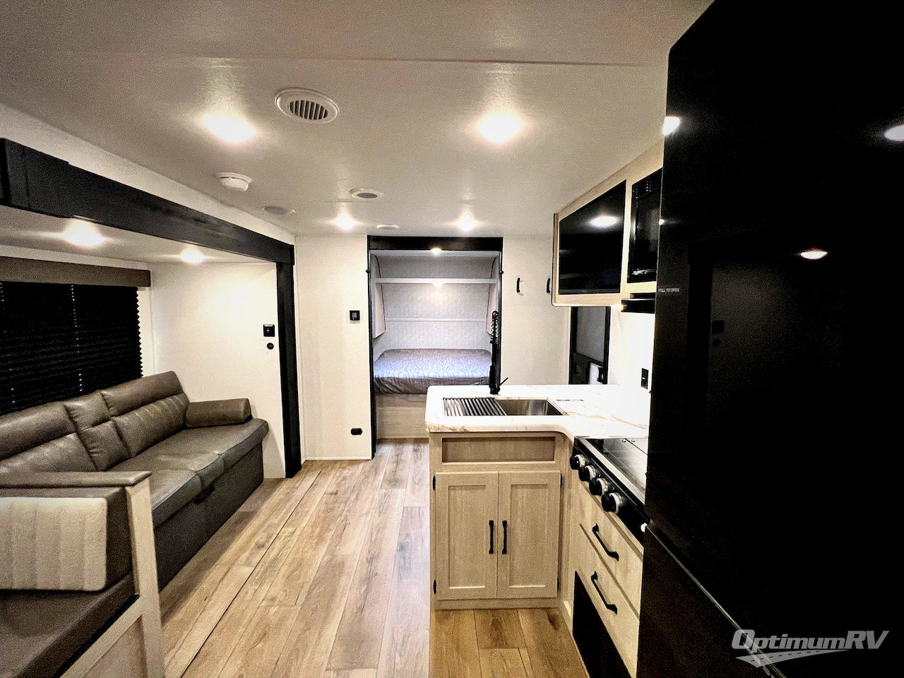 2026 Palomino Puma Camping Edition 250RBCE Photo 3
