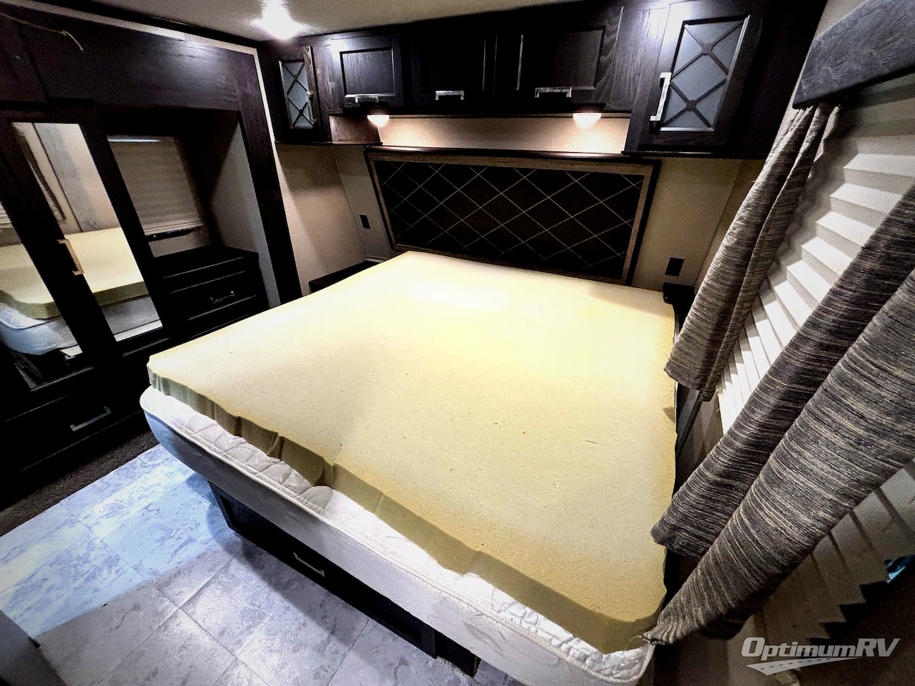 2017 Keystone Fuzion 423 Photo 8