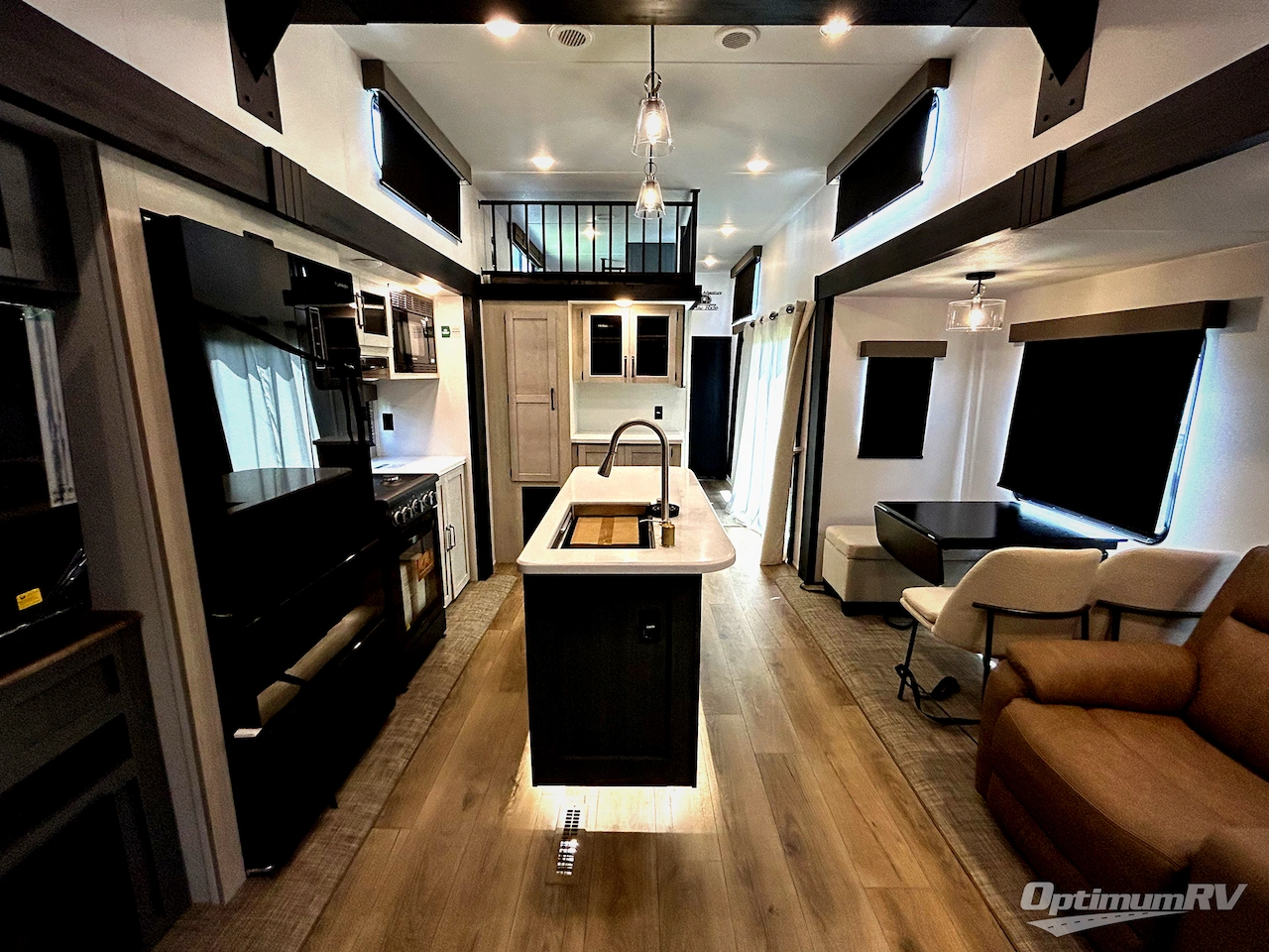 2026 Palomino Puma Destination 401RLFT Photo 5