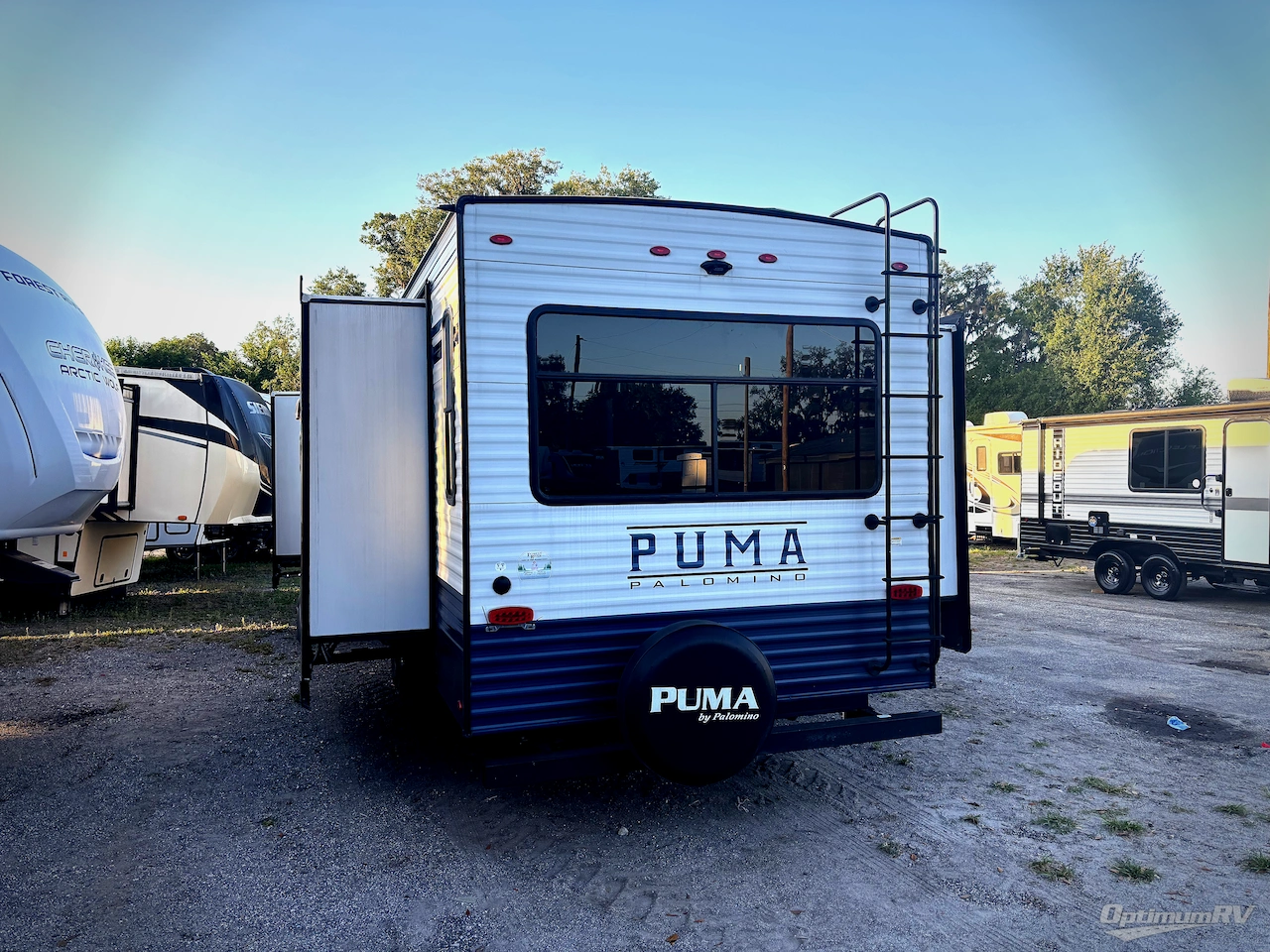 2024 Palomino Puma 31RLQS Photo 3