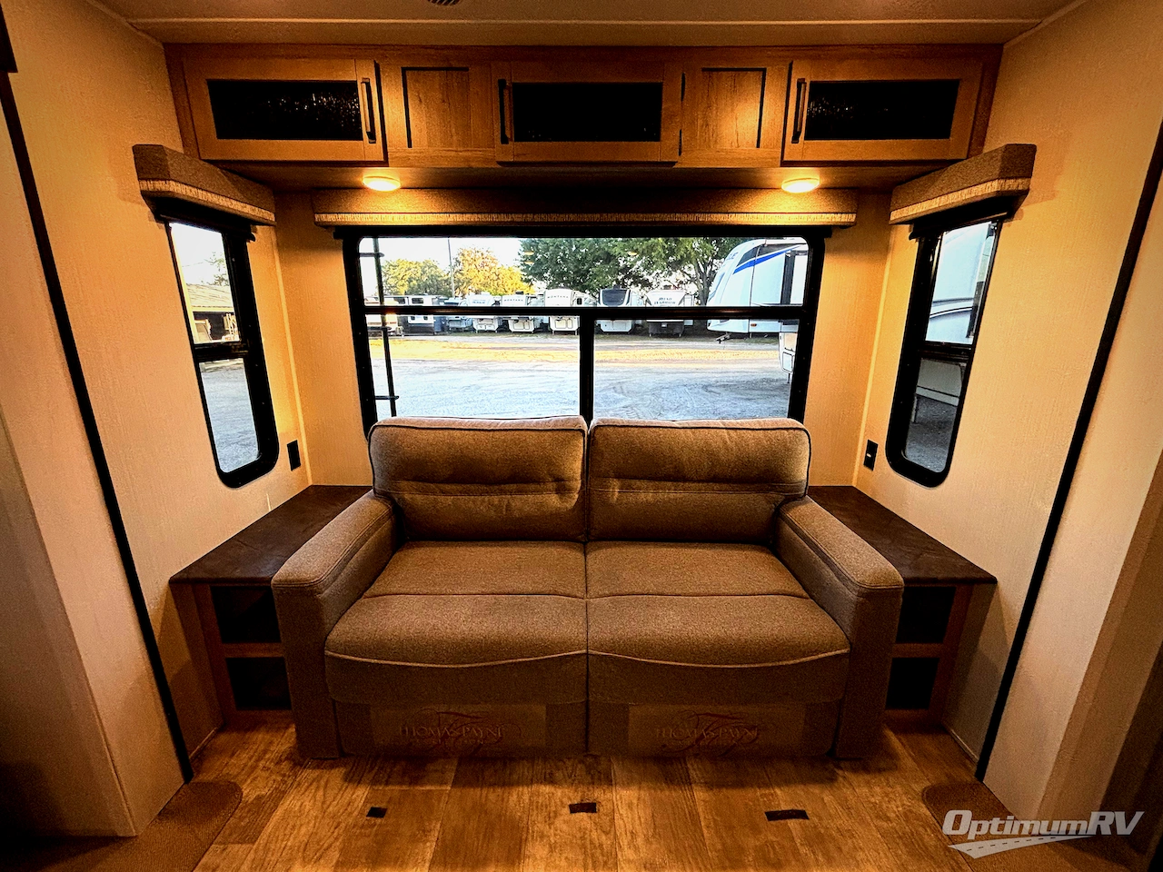 2024 Palomino Puma 31RLQS Photo 12