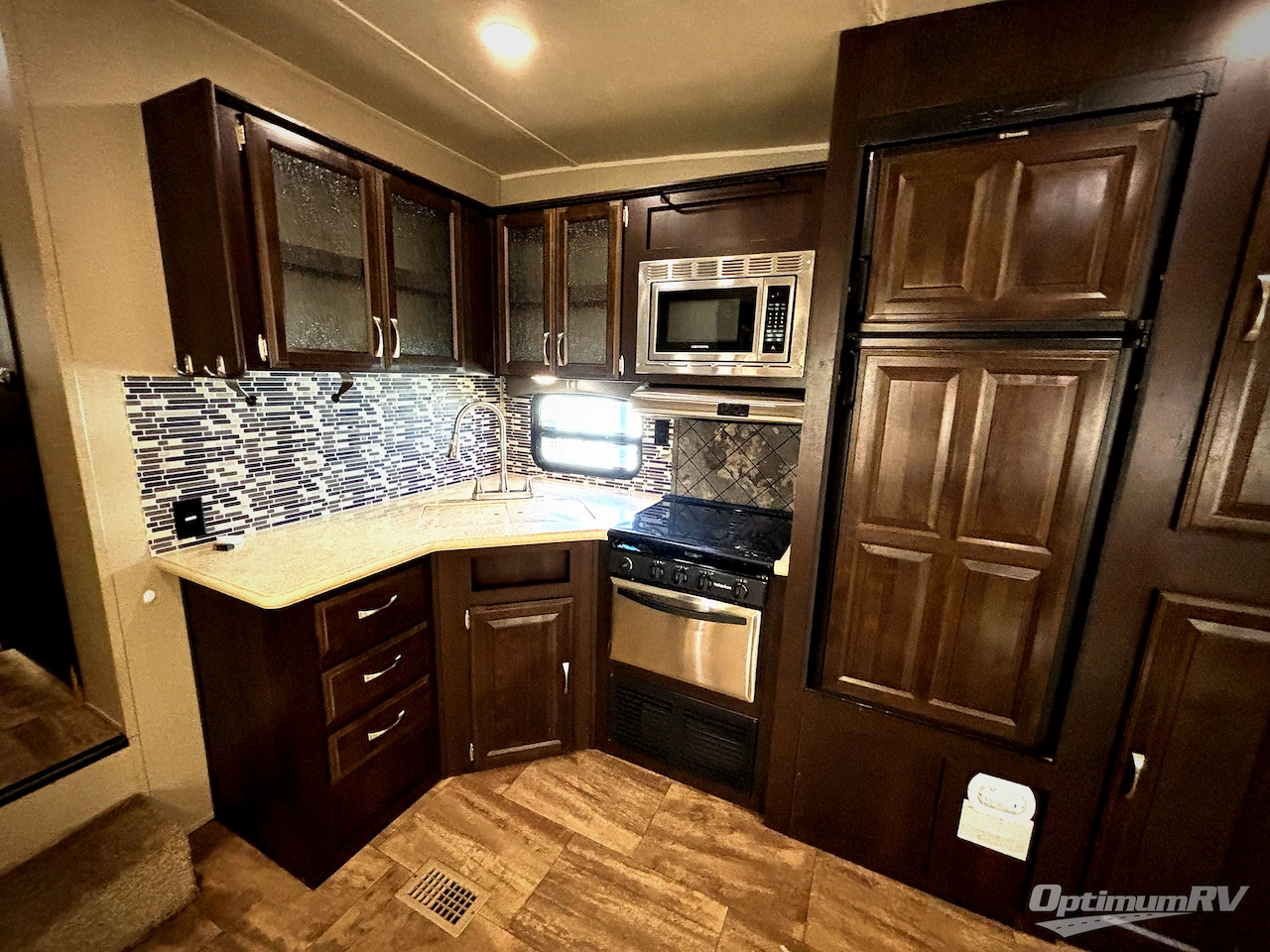 2017 Palomino Puma 297RLSS Photo 6