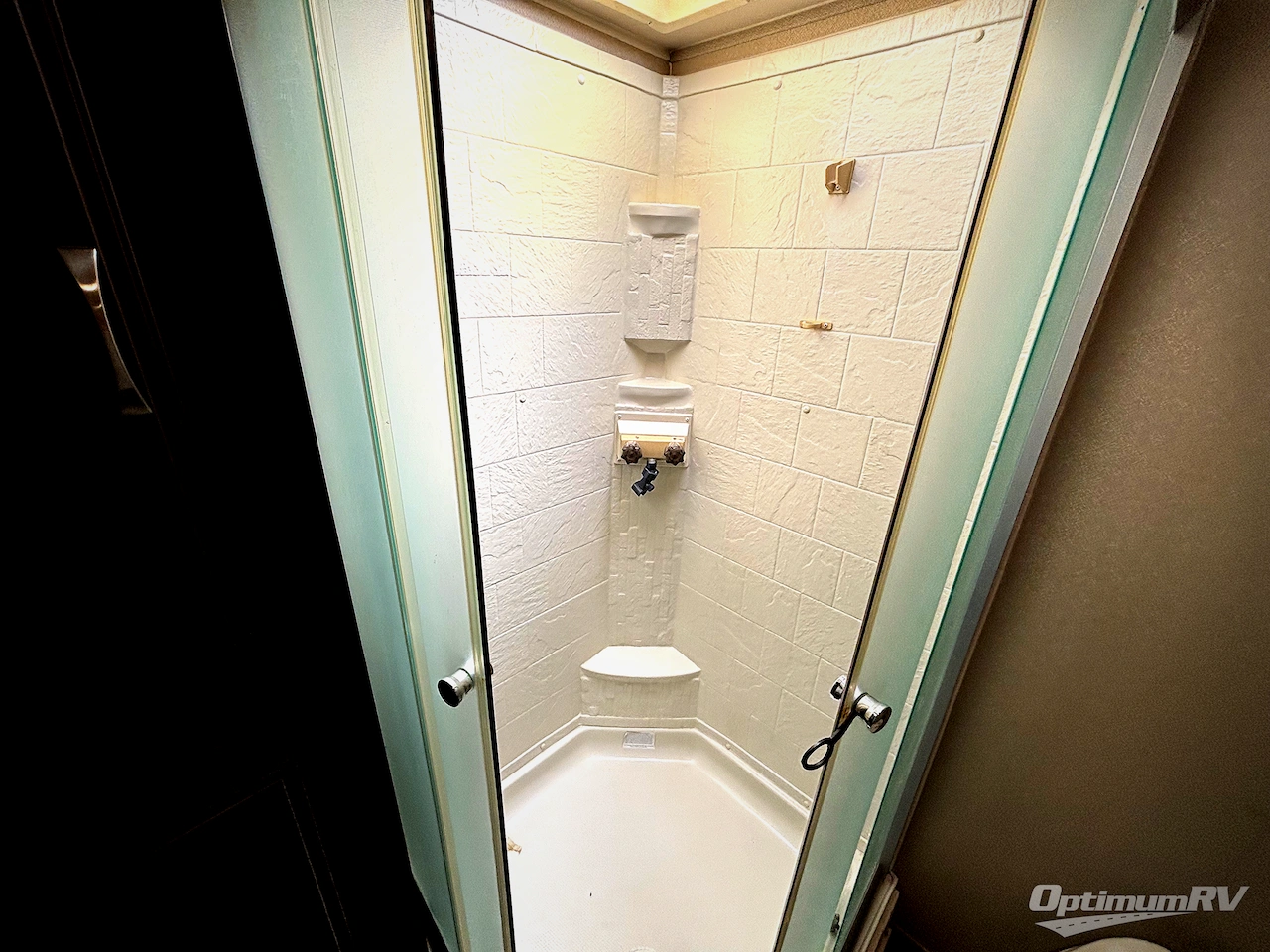 2017 Palomino Puma 297RLSS Photo 12