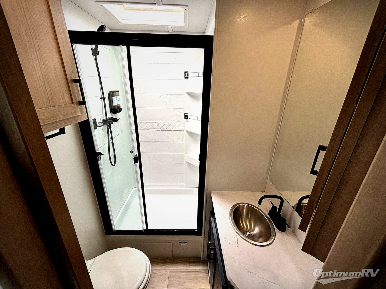 2024 Winnebago Towables Voyage V2730RL Photo 9